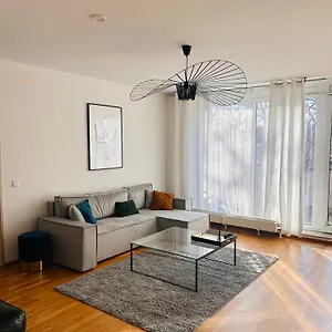 Moderne In Zentraler Lage Apartment Hannover