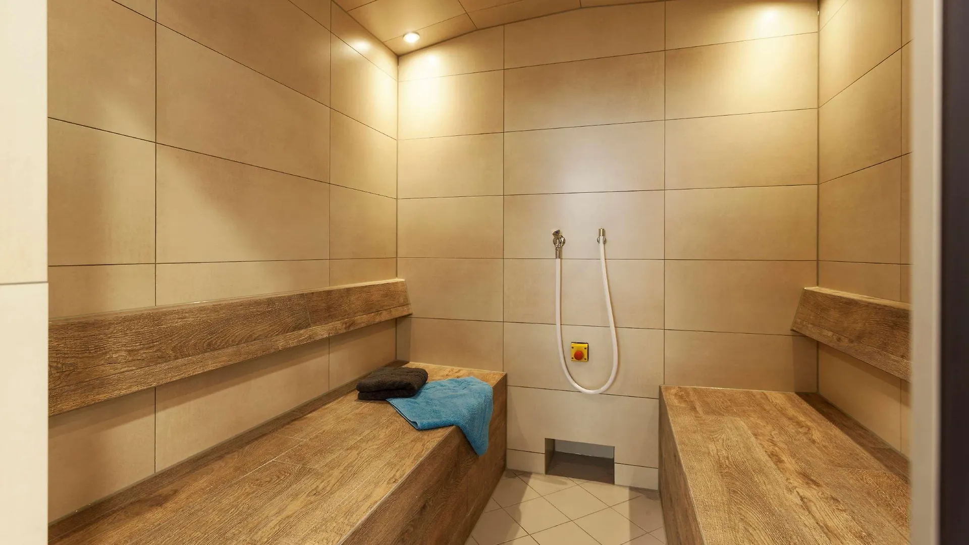 Best Western Hotel Am Europaplatz Königsbrunn 4*,